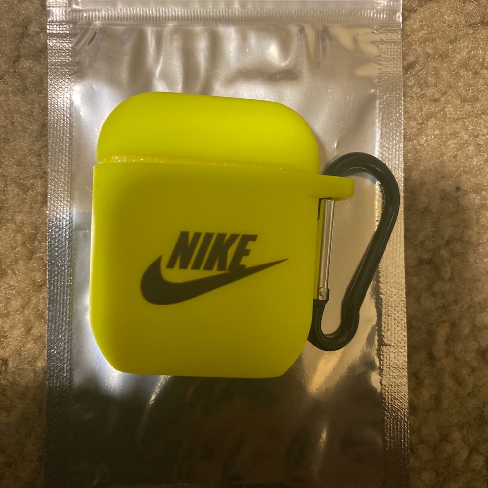 Nike Airpod case